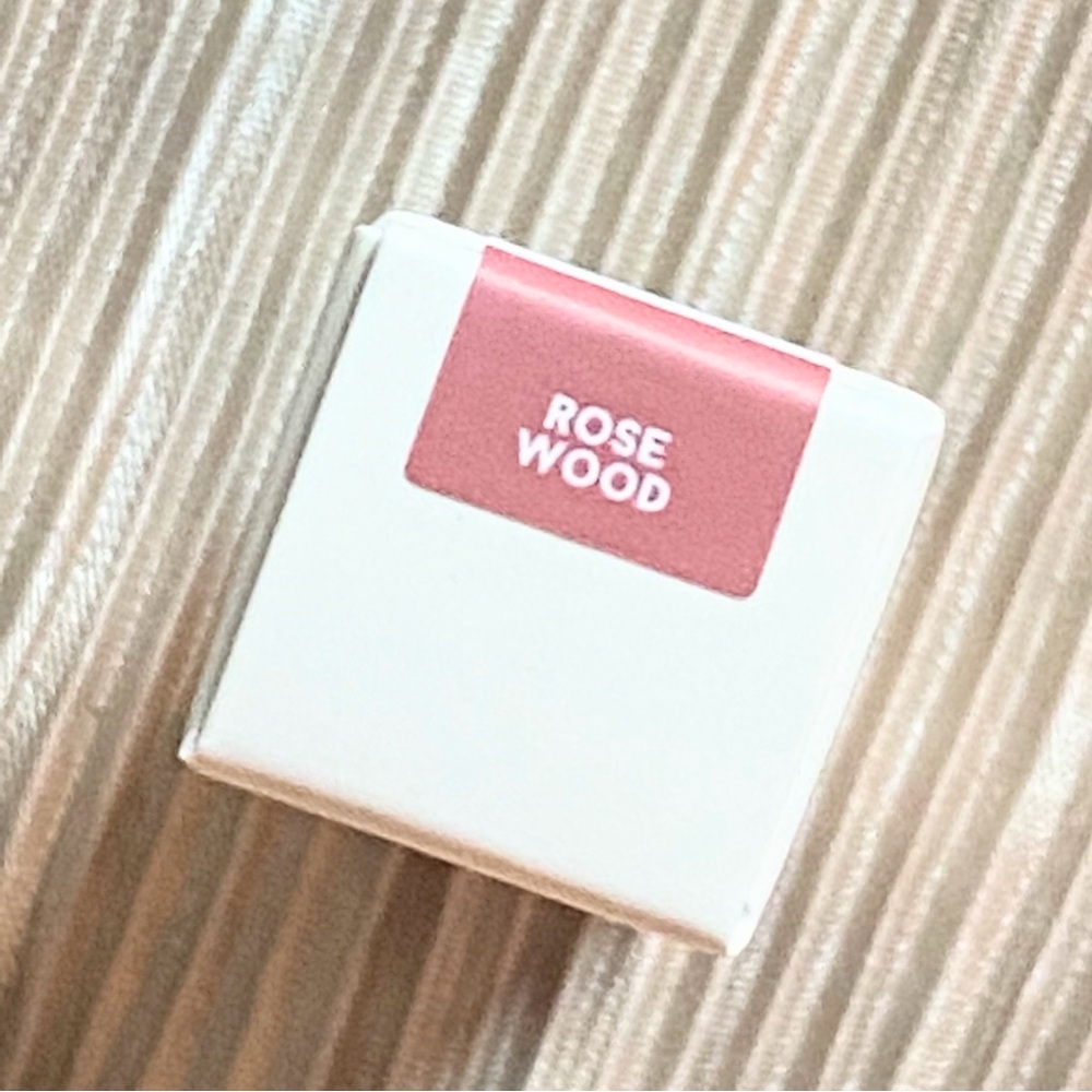REFY LIP GLOSS ROSEWOOD 5ml travel size - Picture 3 of 4